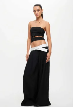Essence Top